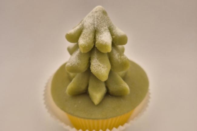 Marzipan Tanne Modellieranleitung